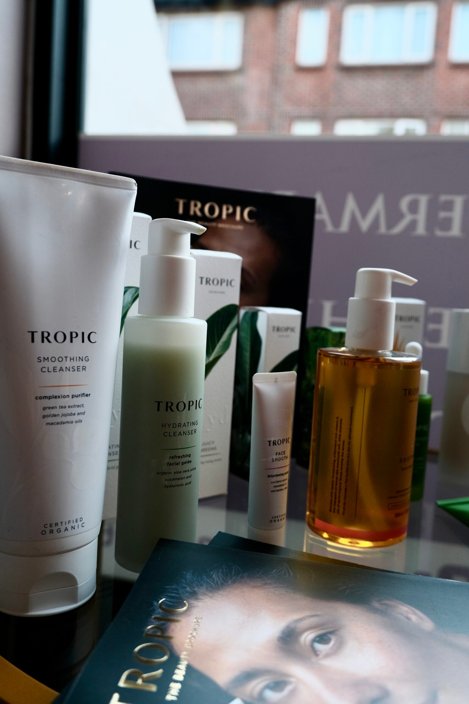 renewwithlou-inside-salon